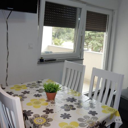Apartments Ina Medulin Bagian luar foto