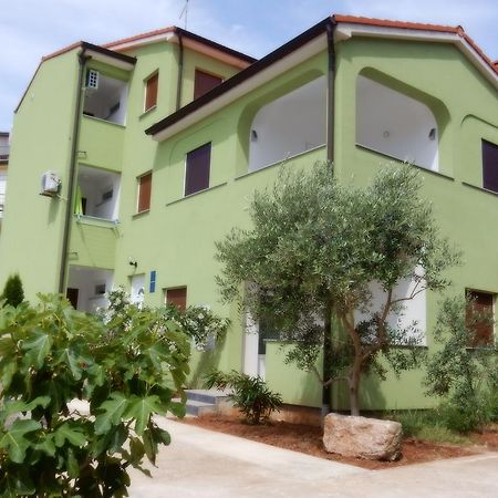 Apartments Ina Medulin Bagian luar foto