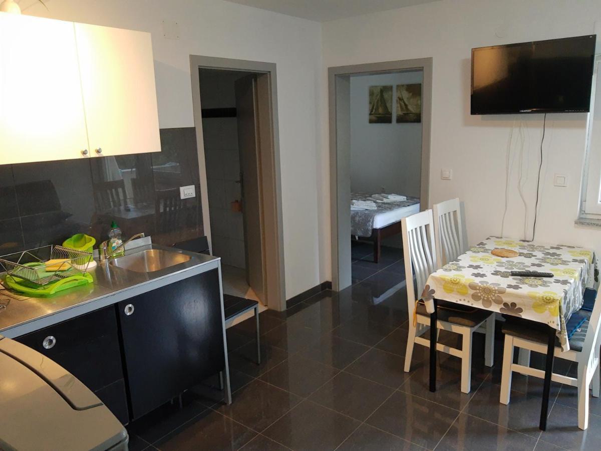 Apartments Ina Medulin Bagian luar foto